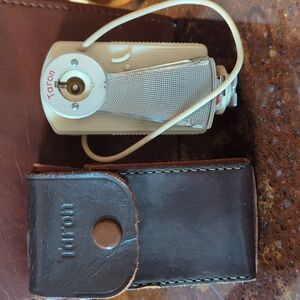Taron B. C. Pocket Flashgun